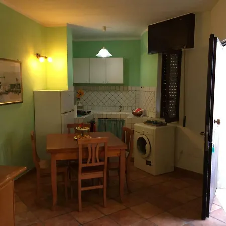 Casa A Fronte Mare Apartment *